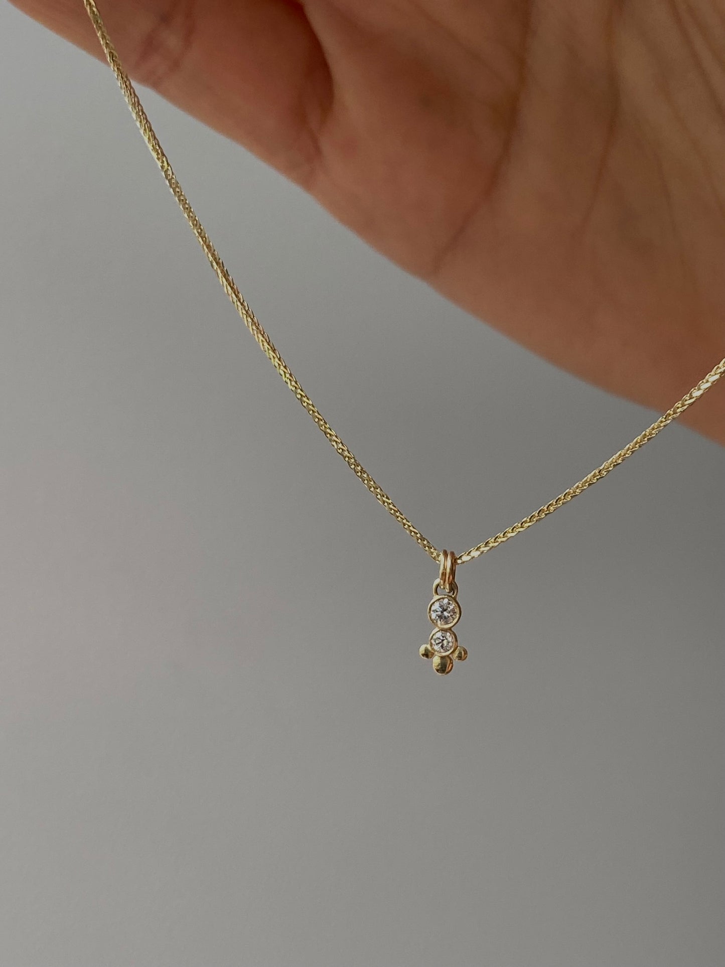 Double dot necklace
