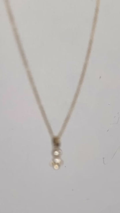 Double dot necklace